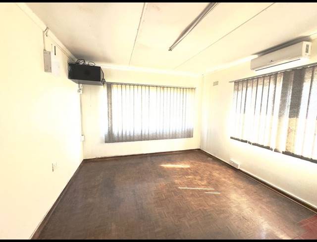 4 BEDROOM HOUSE FOR SALE IN AVOCA